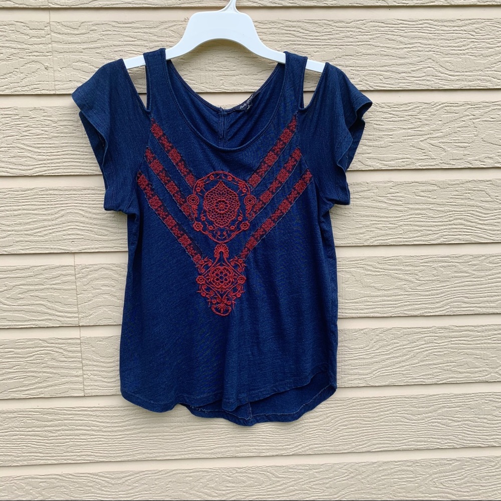 Lucky Brand off the shoulder embroidered top